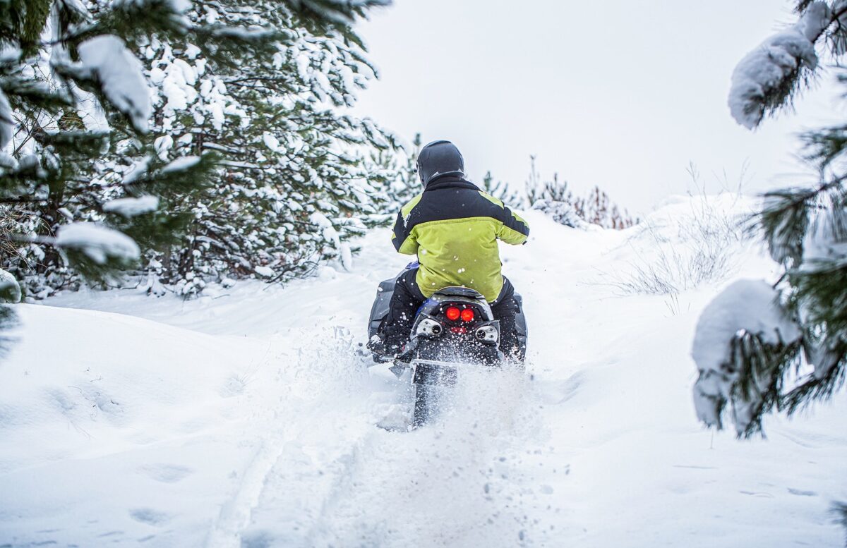 Snowmobiling in Utah