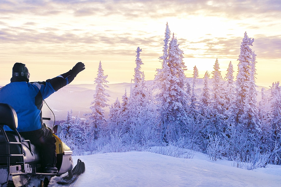 Your Ultimate Snowmobile Adventure Guide